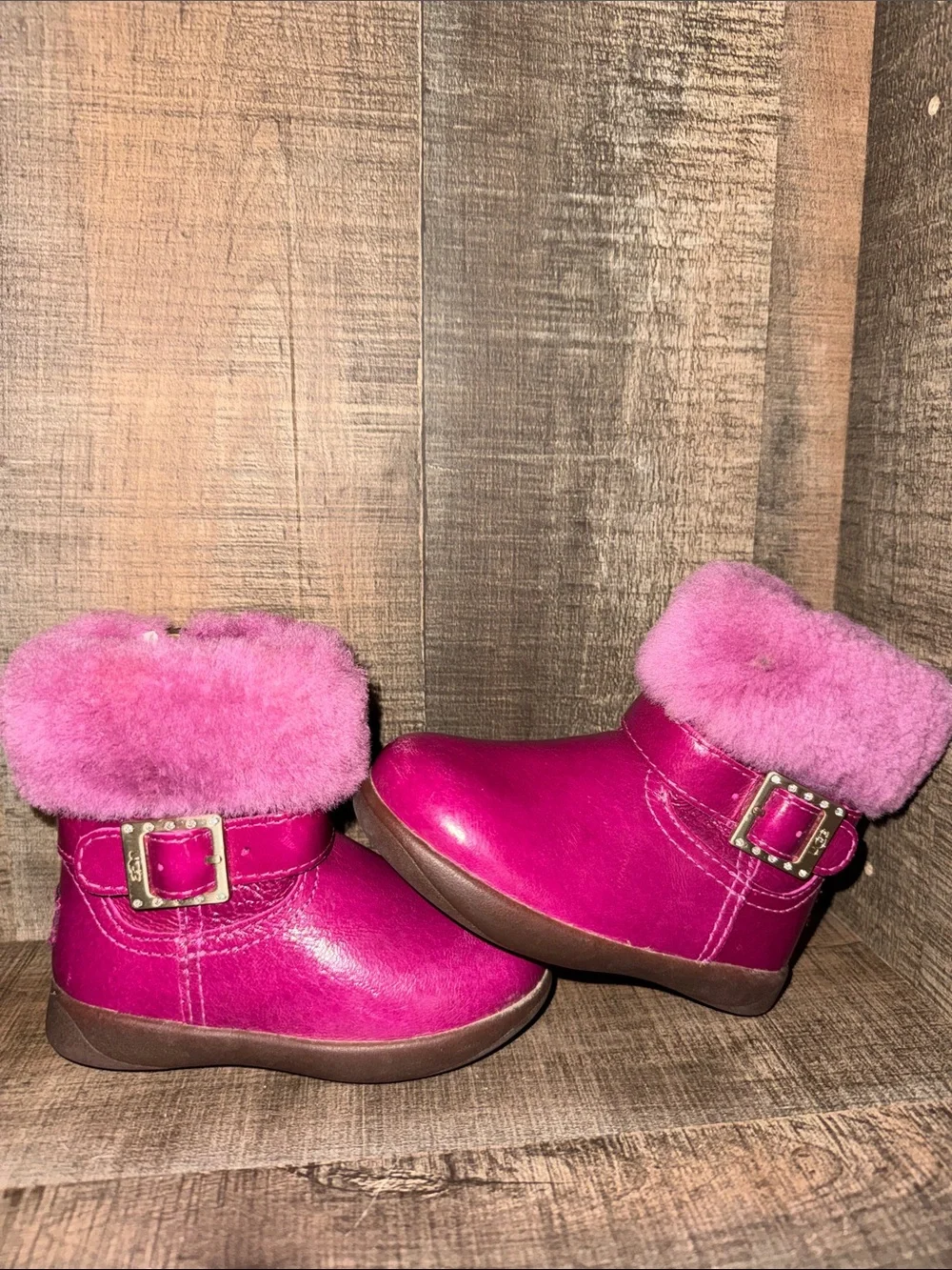 UGG authentic toddler boots size 6